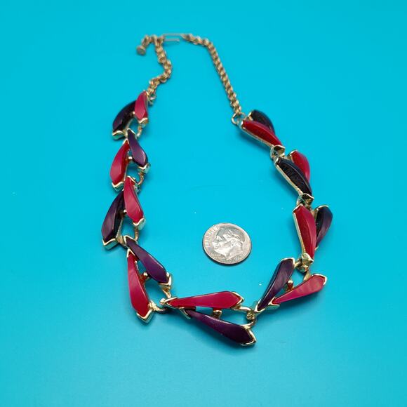 Vintage Red Purple Lucite Choker Necklace, Gold Tone, Mid-Century Modern - Picture 8 of 10